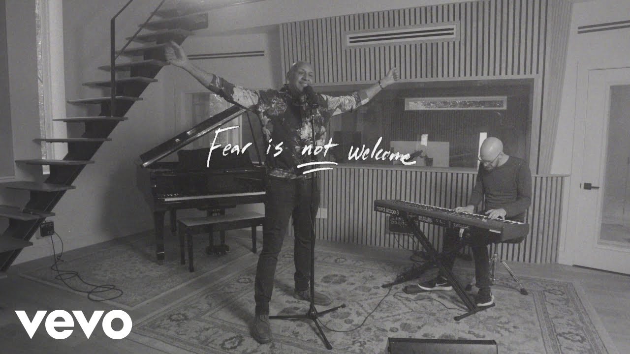 Brian Courtney Wilson, Hillary Scott - Fear Is Not Welcome (Lyric Video) Brian Courtney Wilson, Hillary Scott - Fear Is Not Welcome (Lyric Video)
