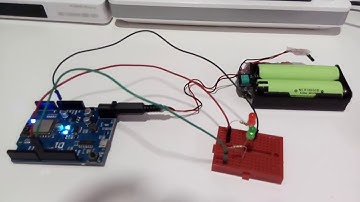 WeMos D1 ESP8266 - Usando o Wifi para ligar dois Leds
