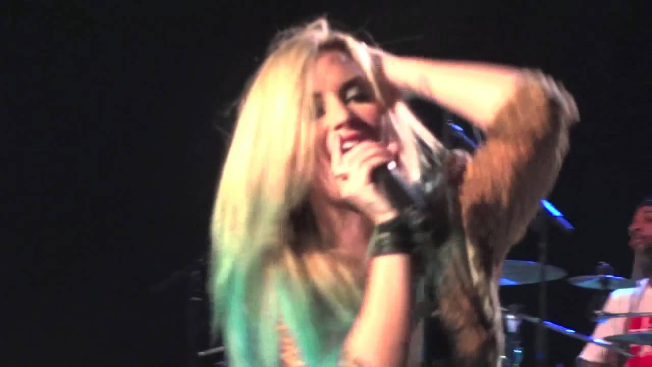 Demi Lovato HD - Unbroken - Springfield, Illinois - August 11, 2012