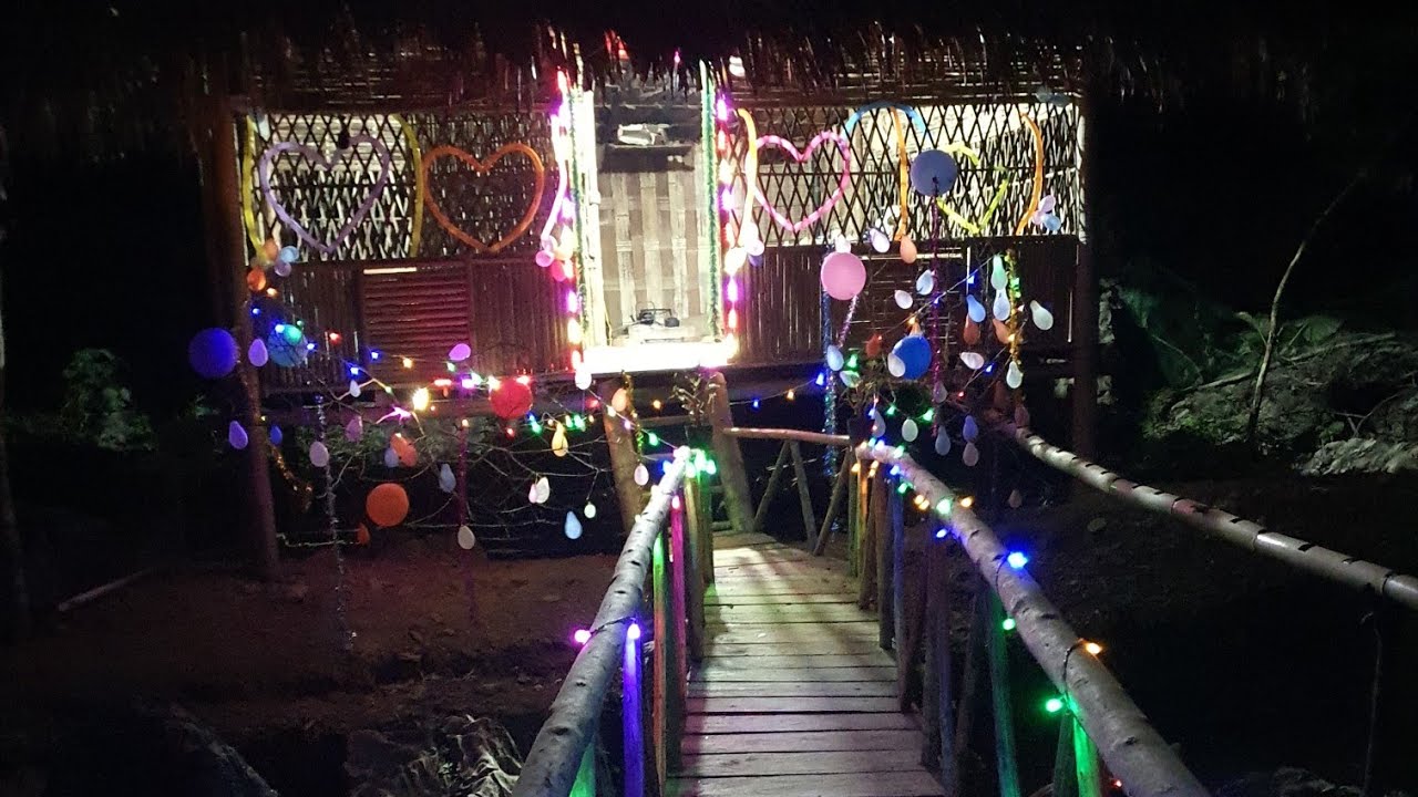 Clean up and decorate the bamboo house to welcome the Lunar New Year