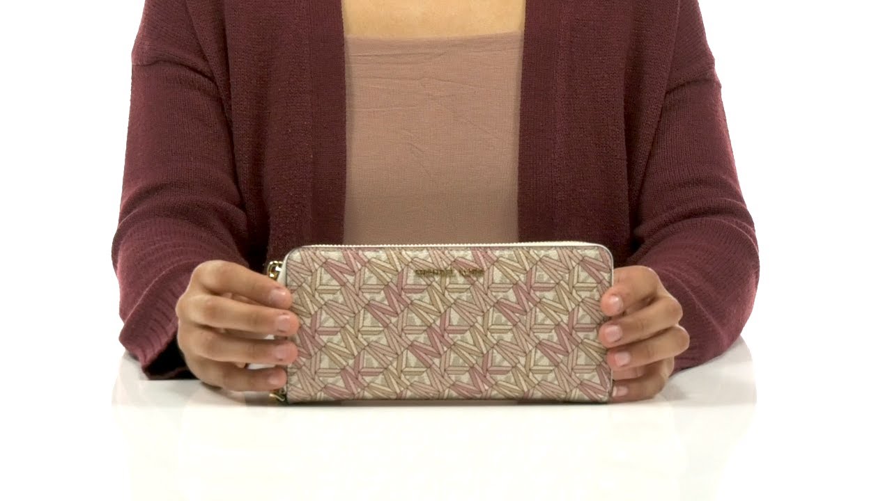 MICHAEL Michael Kors Jet Set Travel Continental SKU: 9160046