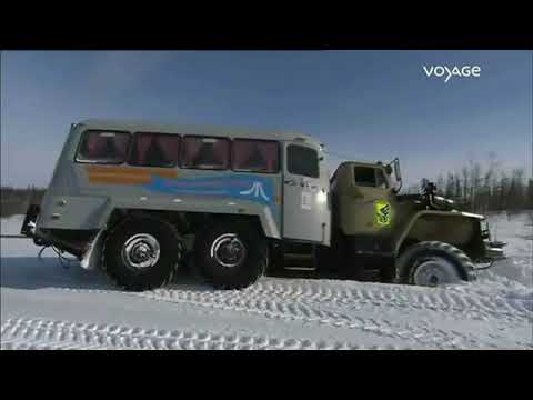 Vidéo: Rencontrez Les Camionneurs Sibériens Qui Font La Guerre Sur De La Glace