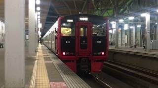 鹿児島本線普通列車(813系、大牟田行き)・箱崎駅に到着