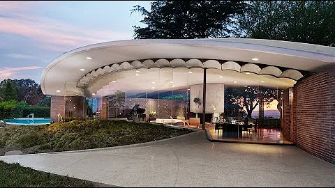 Silvertop Reiner House by John Lautner. Complete o...