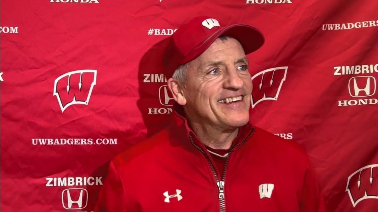 Wisconsin Hockey Mark Johnson Media Conference (10/26/22) YouTube