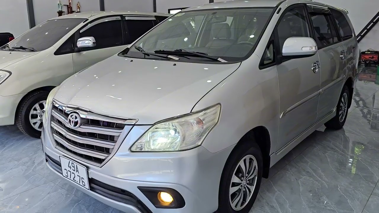 Một cặp xe đẹp đời cao giá rẻ inova góp mạnh ngày tết 0961408726