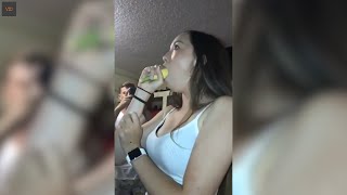 20 Cmlik Muzun Tamamını Ağzının İçine Sokabilen Kız