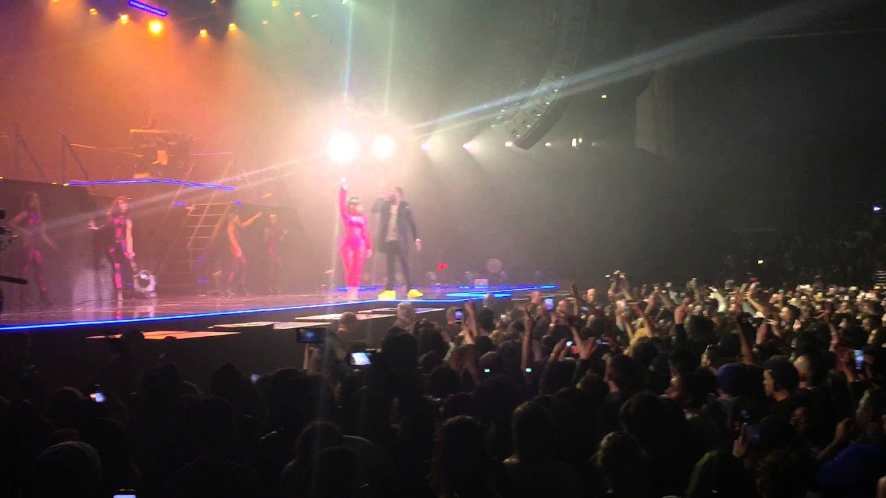 Nicki Minaj ft Meek Mill in Paris