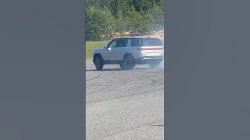 Breaking in my new Rivian R1S LFP!