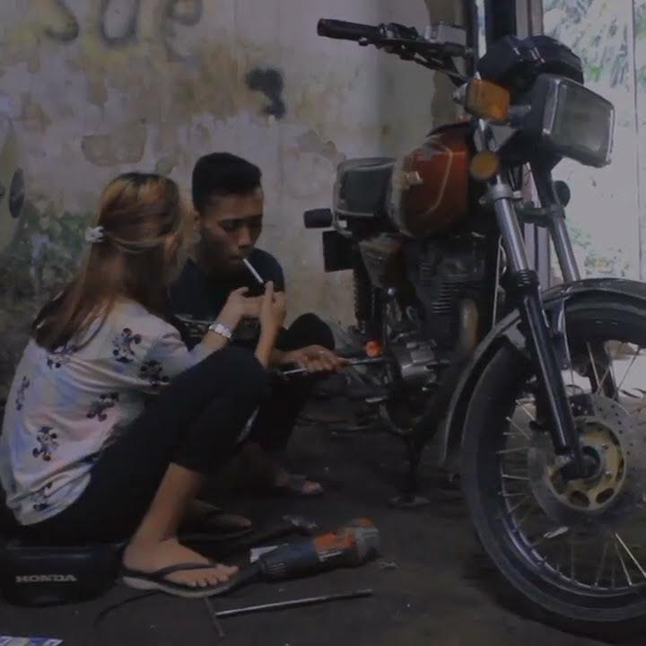 story herex 30 detik.yang jomblo jangan senyum senyum sendiri😂