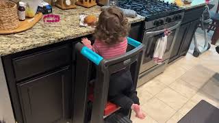 Simplay3 Toddler Tower Childrens Step Stool and Base with Three Adjustable Heights Review