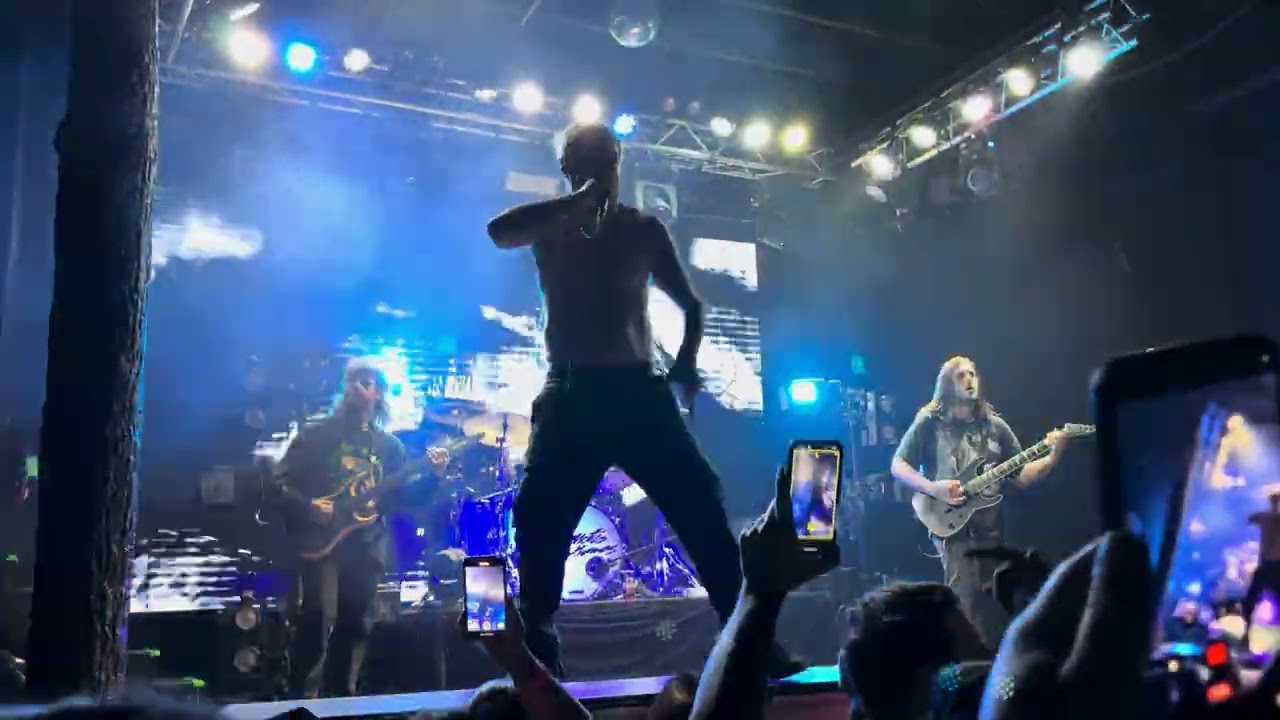 GNF- Like Moths To Flames (Live @ Trees Dallas)