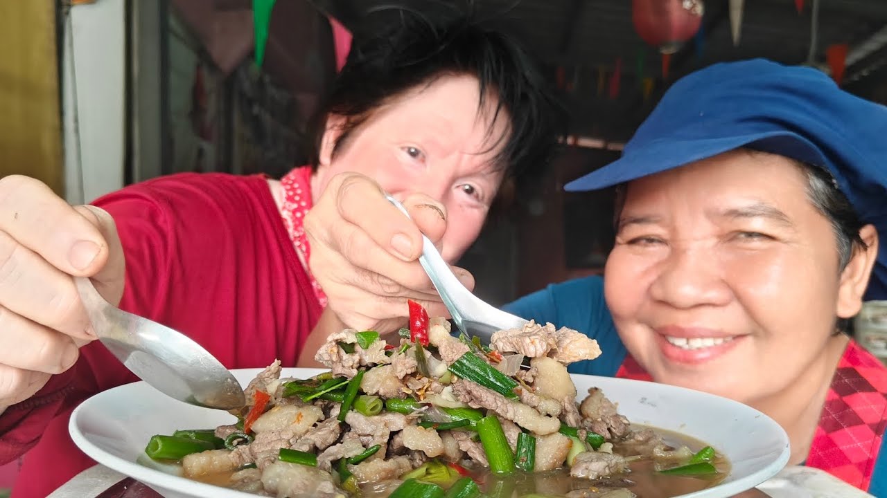 ดอกหอมกับคั่วเสืออีกหนึ่งเมนูที่อยากแนะนำlสไตล์นายฮ้อยเผือก