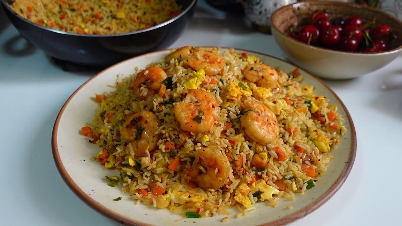 Most delicious Garlic Shrimp Fried Rice Recipe 😍 YouTube