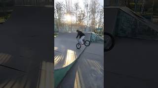 bmx 180 halfcab to nose #skatepark #bmxstreet #bmx #бмх #dimabar #bmxlife #shortsvideo