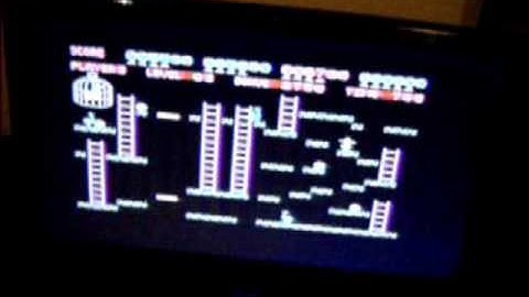 Chuckie Egg on the Sinclair ZX Spectrum 48k