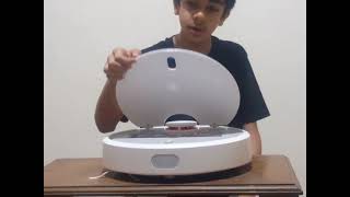MI VACCUM ROBOT UNBOXING!!
