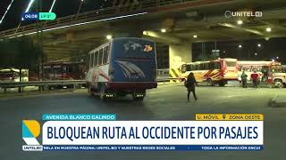 Transportistas de Cochabamba bloquean la ruta hacia el occidente