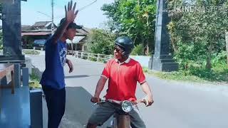 Seng Penting Koe Bahagia Sesok Aku Gampang