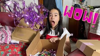 A BOX FULL OF KPOP MERCH! | WHAT I GOT FOR CHRISTMAS 2020 | YESHA C.