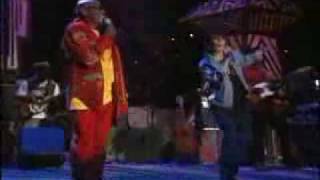 Jimmy Cliff - Jammin&#39; (Live with Chrissie Hynde, Sep 2008)