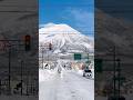 北海道“ 山寨”富士山，冬季限定皮肤…日本北海道羊蹄山，以酷似富士山而闻名…相比富士山，羊蹄山冬天被白雪完全包裹，非常美~大家如果去北海道可以去看看！从小樽出发，公共交通大概2小时#北海道 #羊蹄山