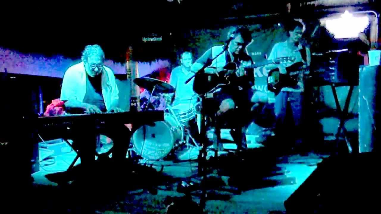 Steve Arvey at Whiskey Joes Tampa Improv Jam on Low Spark