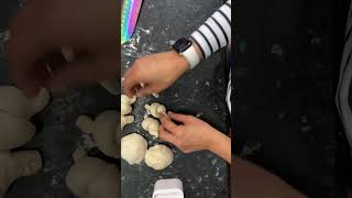 How to make pretzel knots from Trader Joes pizza dough, things to make Easy and Soft pretzel bites
