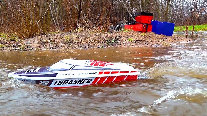 WATCH: GTs Attack RC Boat - Flylords Mag