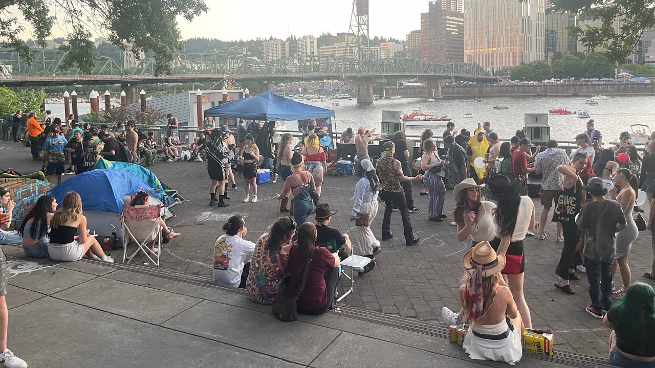 Fourth of July Celebration / Rave *2024 Vera Katz Eastbank Esplanade | Pop Up Party