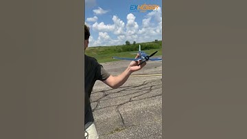 🎮 Elevate your RC experience with the VOLANTEXRC advanced RC Airplane