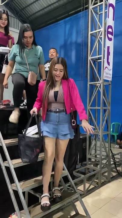 Nana banana turun panggung