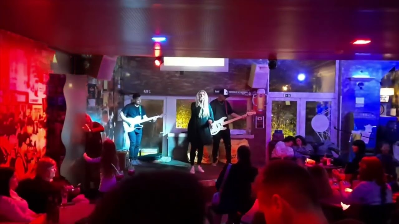 Бумбокс - Квіти в волоссі (cover by Dyka Marta) Live in Fatima (Portugal) 22.04.23