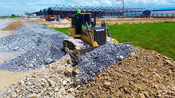 Unbelievable Power! SHANTUI DH17C3 PRO Bulldozer Pushing Heavy Rocks at Landfill Site