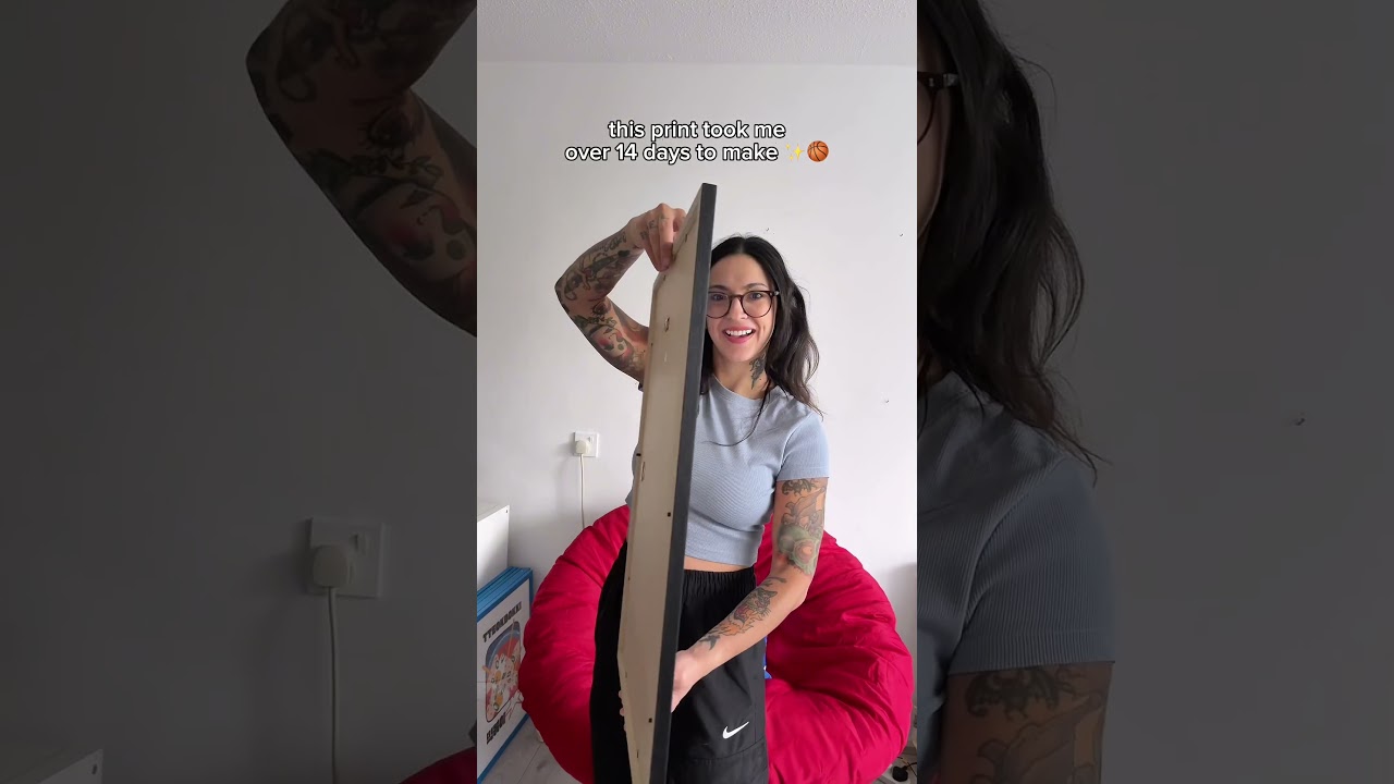 Screen printing is so satisfying 