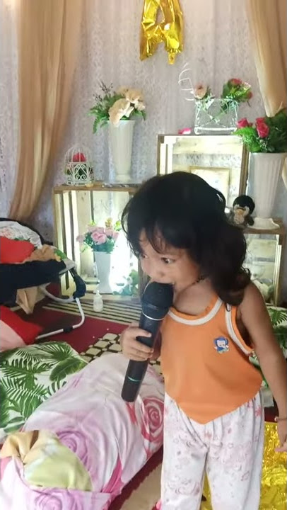 anak kecil nyanyi luci(1)