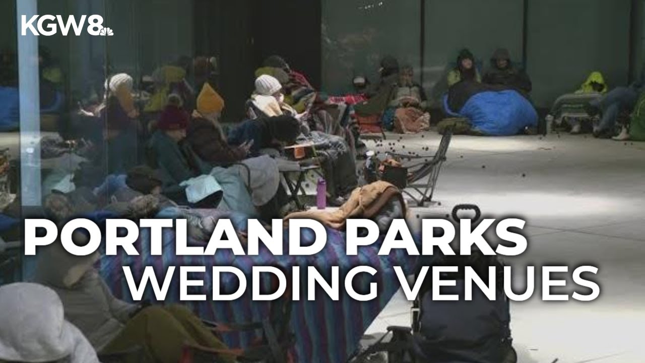 Hundreds line up downtown to reserve Portland park wedding dates