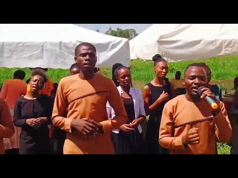 ANCHORS OF  FAITH MINISTERS   Kwenye Upeo  live performance at Tonny Kabakas fineral