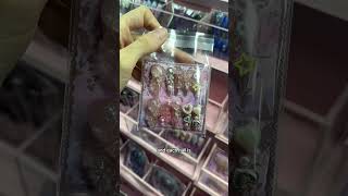 Famous getting custom 3d press on nails in the middle of new york city #shorts #short #megseanlisa Net Worth