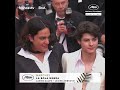 Moment d’allégresse pour le duo de réalisateurs Javier Calvo et Javier Ambrossi pour LA BOLA NEGRA !