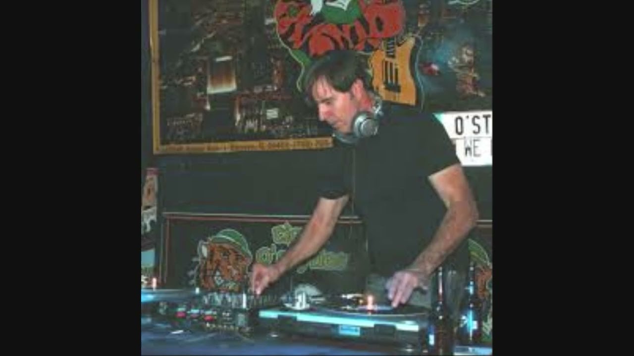 Best of Hot Mix 5 : Mickey Mixin Oliver Dj Live on 102.7 WBMX