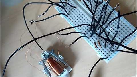 Homemade relay toggle flip-flop fed from a 1.5Hz signal for 5 minutes