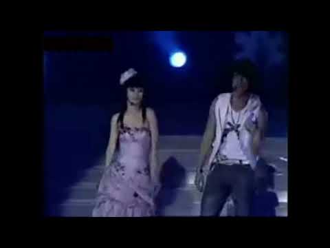 S.H.E. Hebe, Fahrenheit - Zhi Dui Ni You Gan Jue (Only Have Feelings For You) Live 2006
