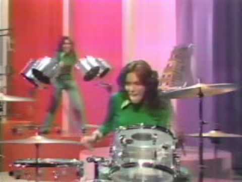 Karen Carpenter Drum Solo - 1976 First Television Special