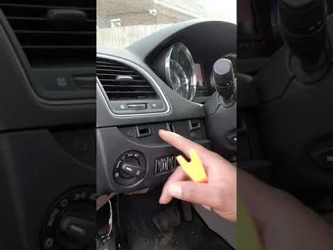 Dashboard air bag and wheel big replacement on Chrysler's part 1