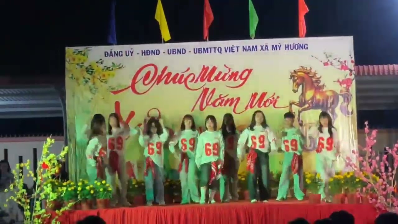 Múa mừng xuân 2026