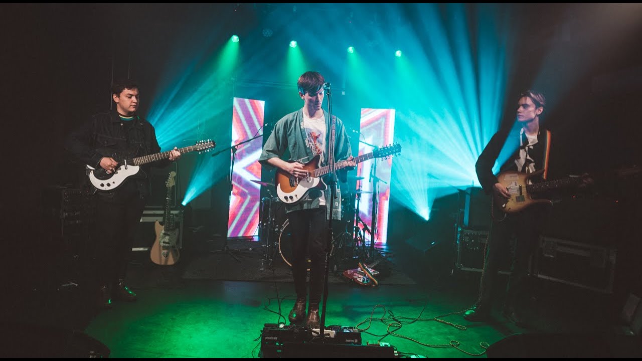 Watch SUNDAZE - Sunrise // Mirror Ball on YouTube Watch SUNDAZE - Sunrise // Mirror Ball on YouTube