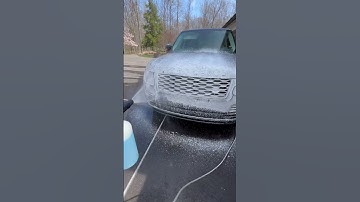 Range Rover foam cannon 😎 #car #detailing #foamcannon #satisfying #foam #rangerover