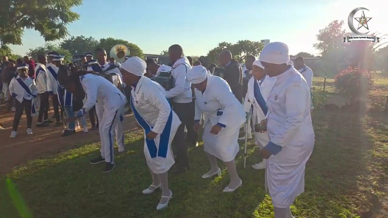 Lo'mhlengi Ungubani na - HTAM & TYS International