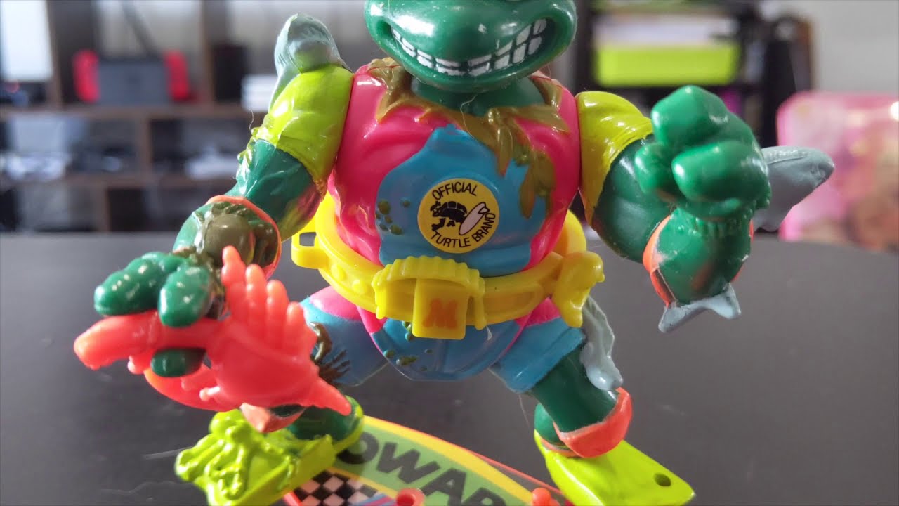 Brian Reviews Mike, The Sewer Surfer from TMNT